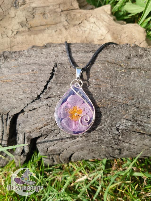 Zonneroosje ketting