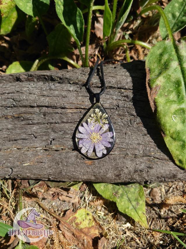 Ketting met oosterse anemoon