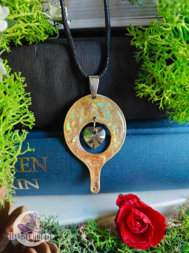 Druppel ketting met swarovski hartje